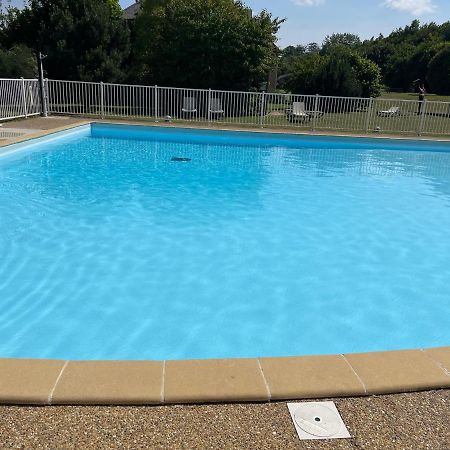 Апартаменты Studio Cote Piscine Экемовиль Экстерьер фото